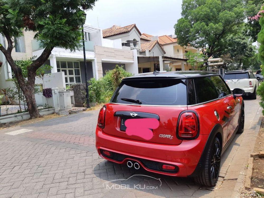 Mobil MINI 5-Door 2017