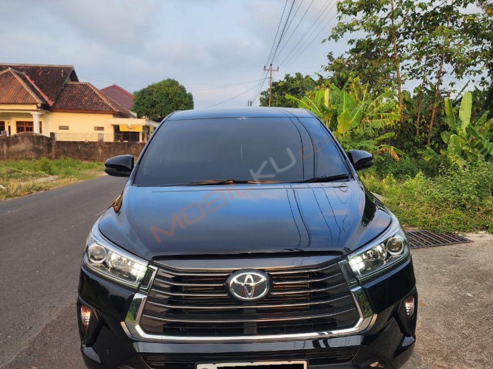 Mobil Toyota Kijang Innova 2022