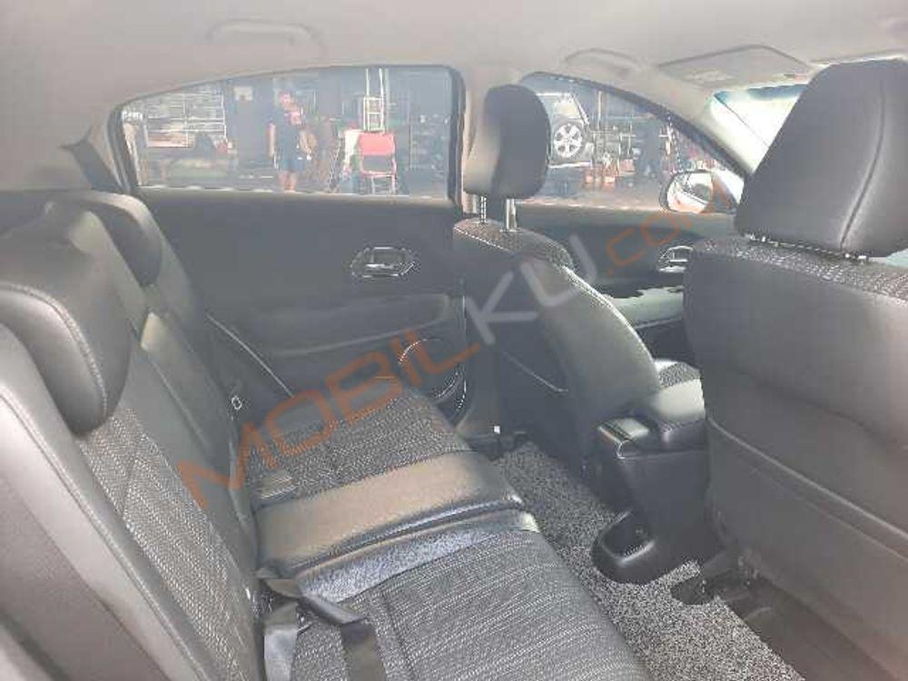 Mobil Honda HR-V 2016