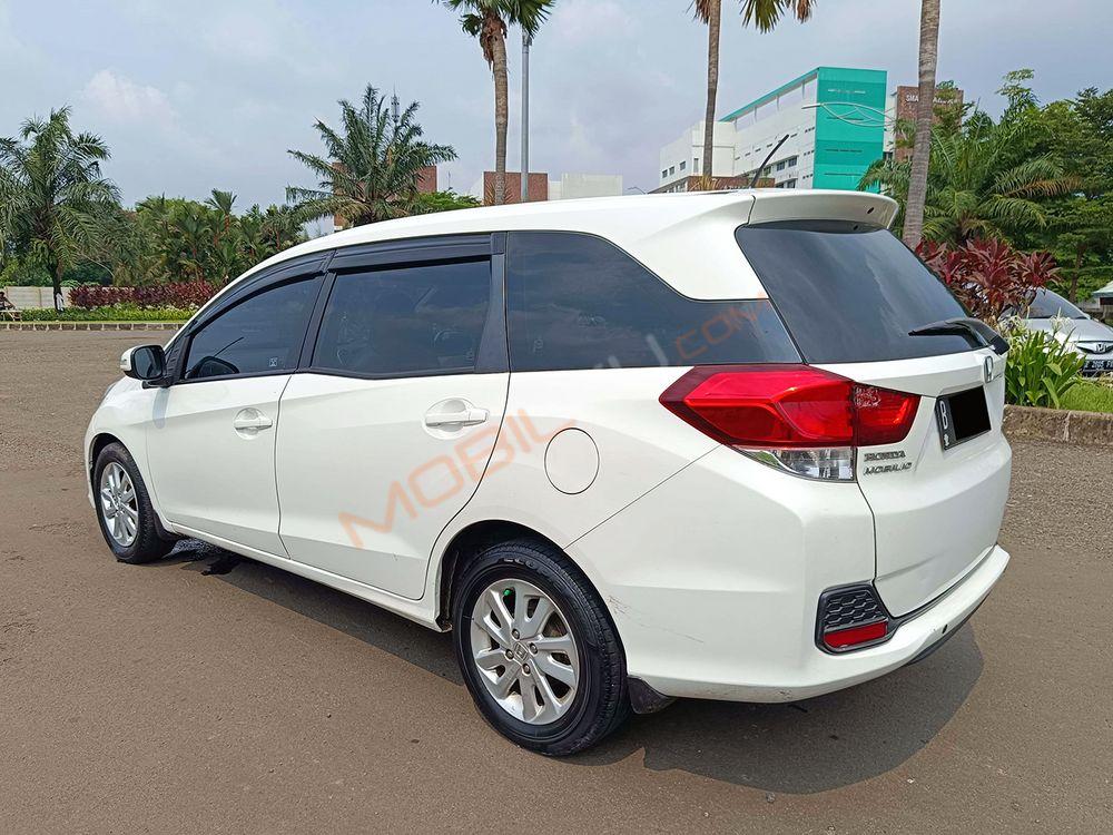Mobil Honda Mobilio 2014
