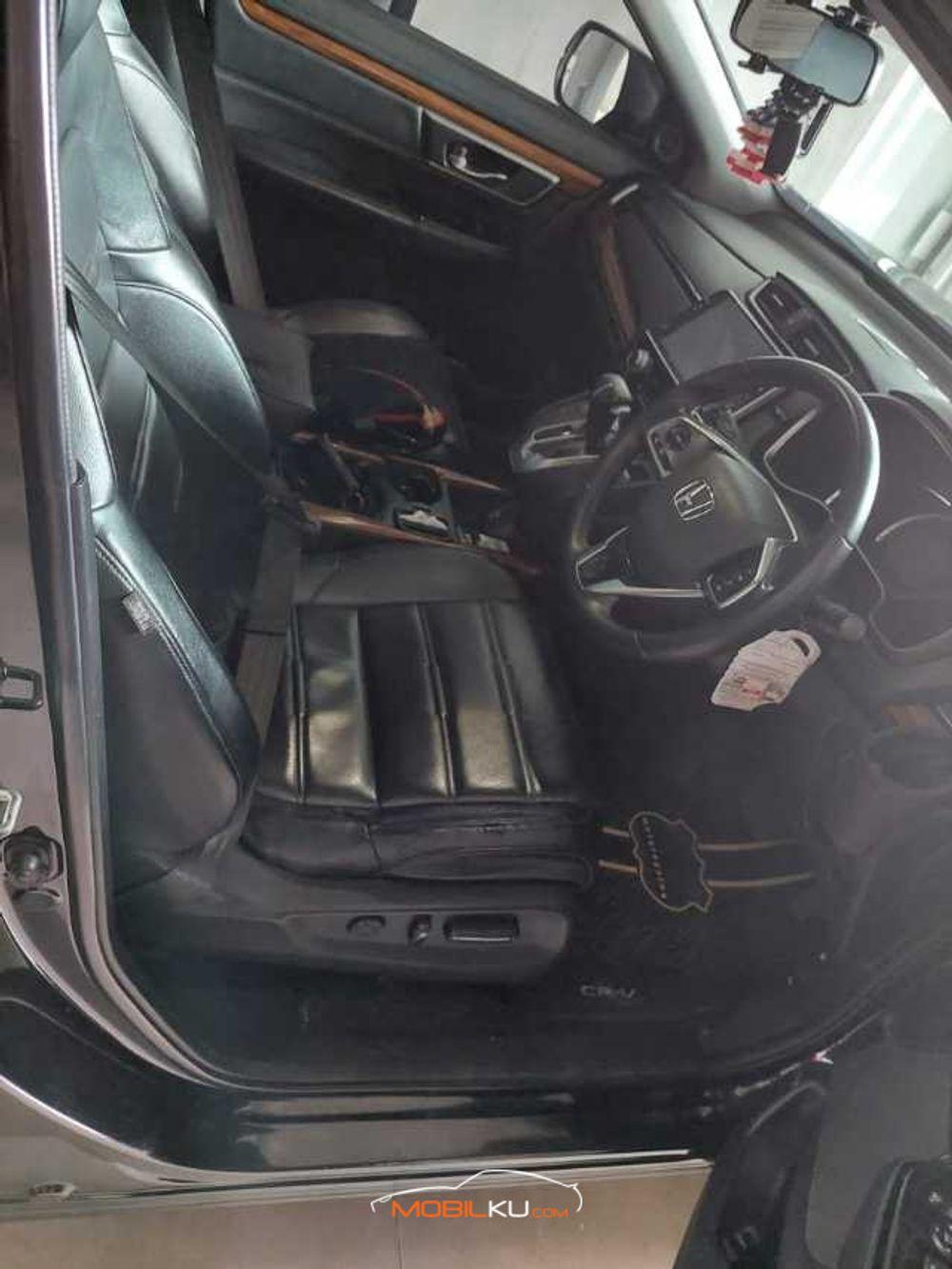 Mobil Honda CR-V 2017