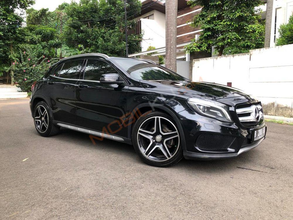 Mobil Mercedes-Benz GLA 2014