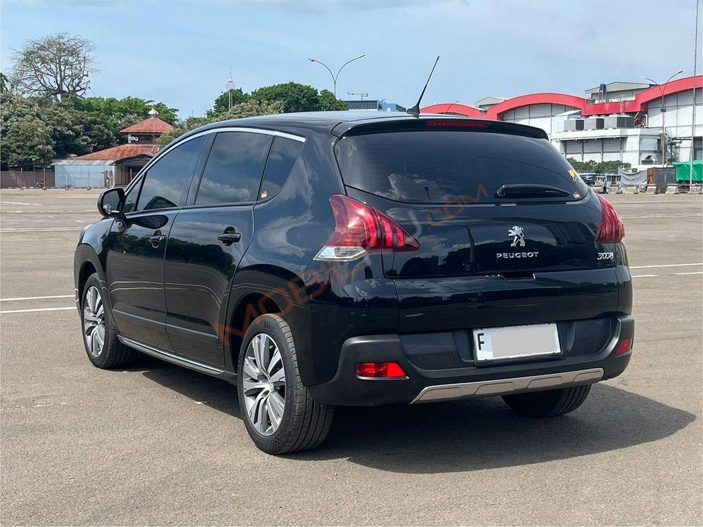 Mobil Peugeot 3008 2016
