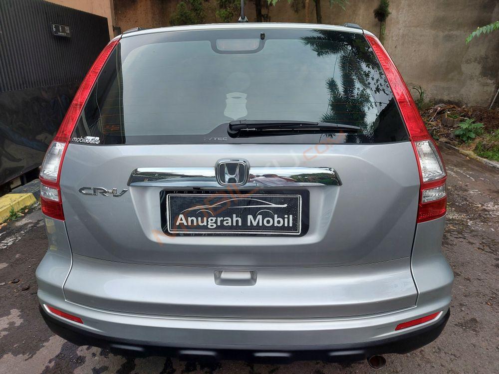 Mobil Honda CR-V 2010