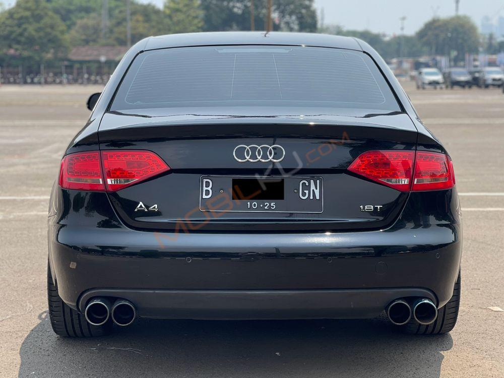 Mobil Audi A4 2010