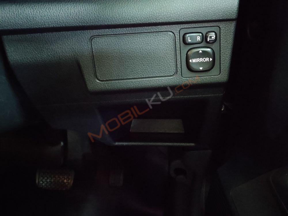 Mobil Toyota Calya 2021