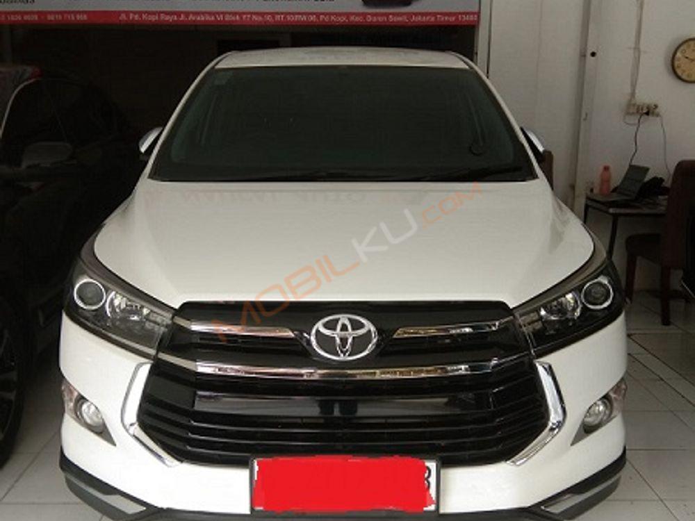 Mobil Toyota Kijang Innova 2017