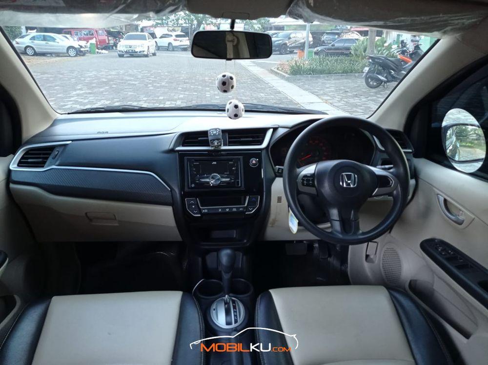 Mobil Honda Brio 2016