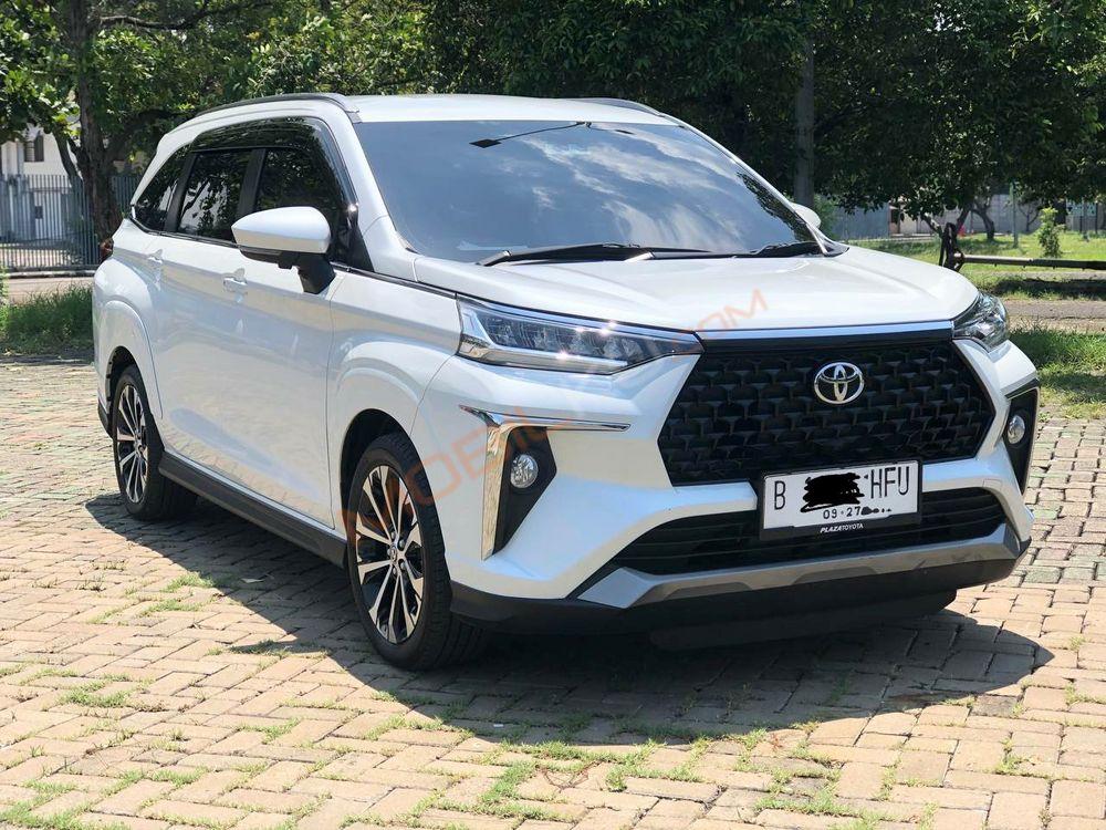 Mobil Toyota Veloz 2022