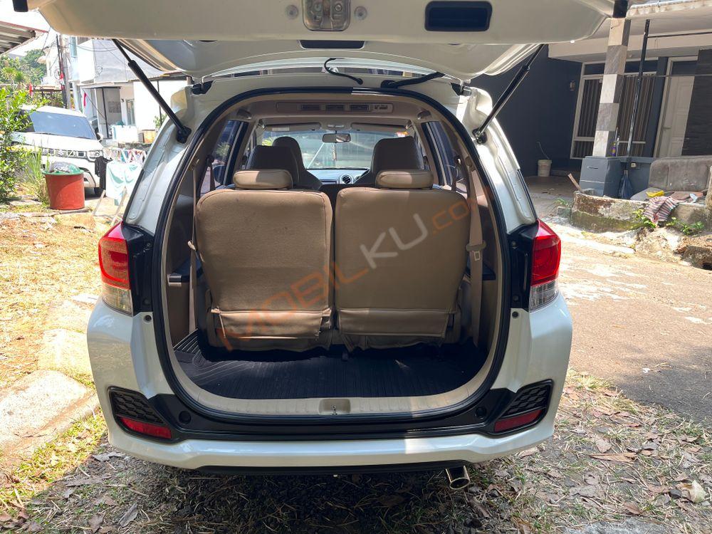 Mobil Honda Mobilio 2014