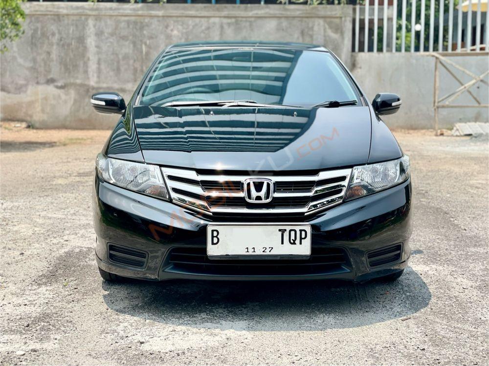 Mobil Honda City Sedan 2012