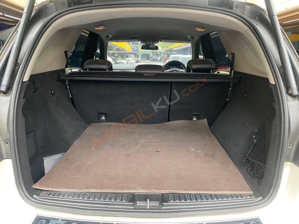 Mobil Mercedes-Benz ML 2013