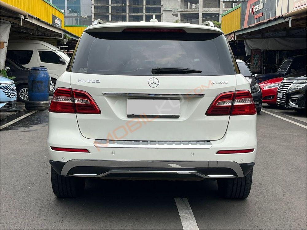 Mobil Mercedes-Benz ML 2013