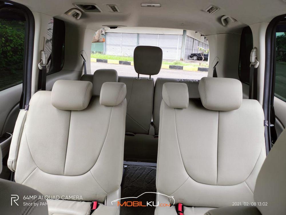 Mobil Mazda Biante 2015