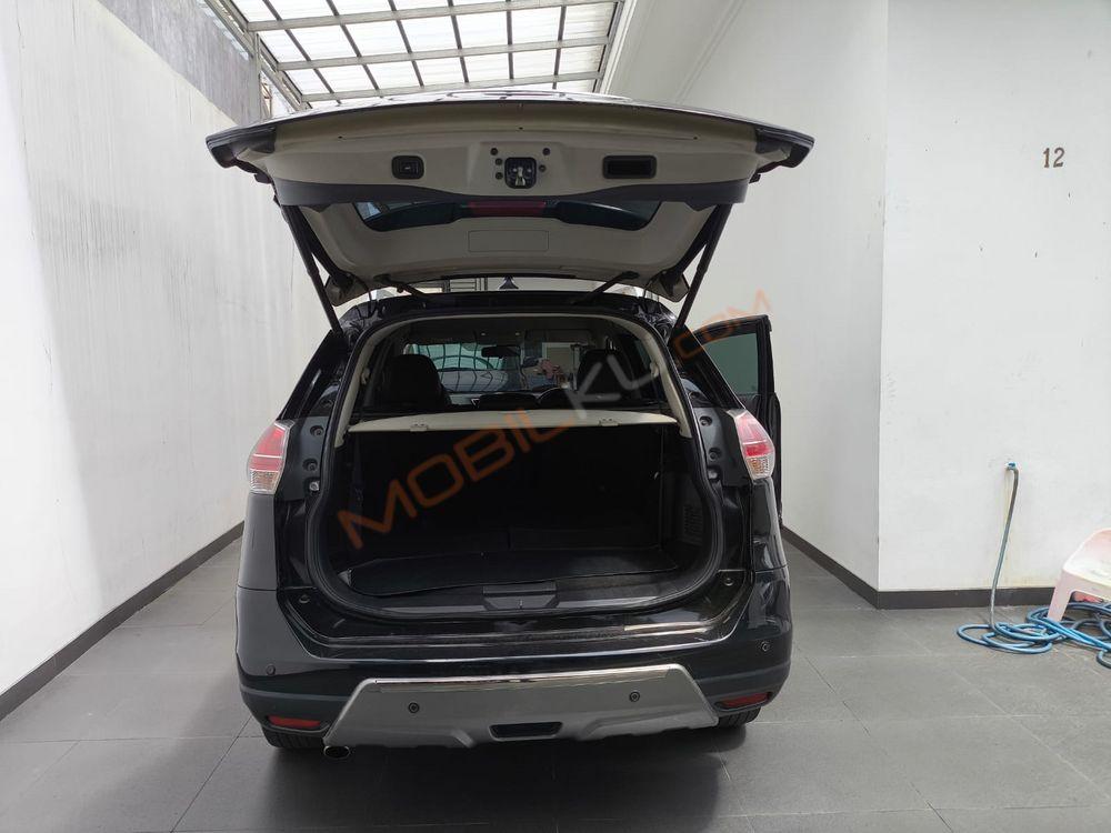 Mobil Nissan X-Trail 2019