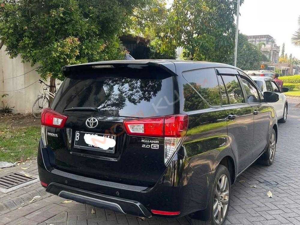 Mobil Toyota Kijang Innova 2016