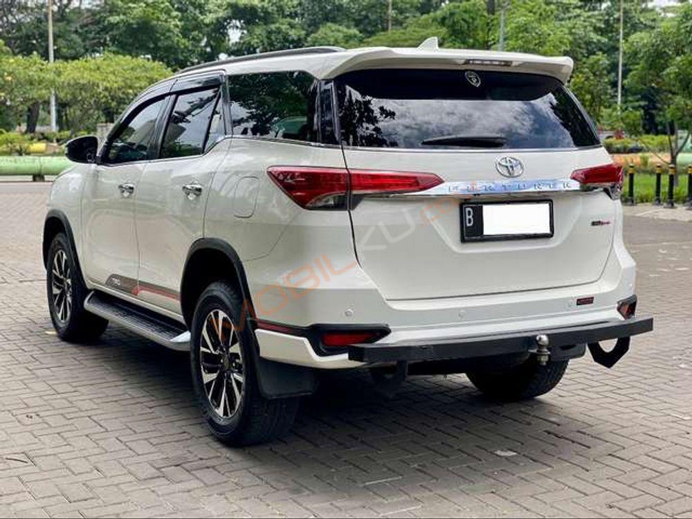Mobil Toyota Fortuner 2019