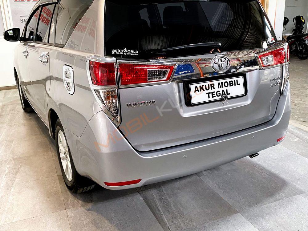 Mobil Toyota Kijang Innova 2016