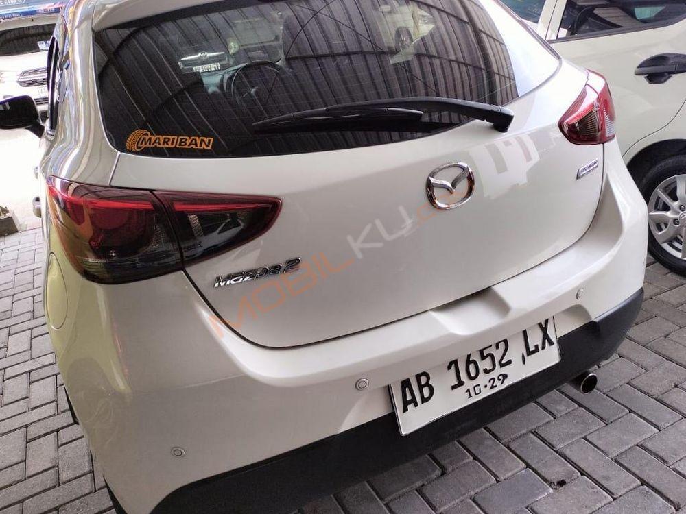 Mobil Mazda 2 Hatchback 2014