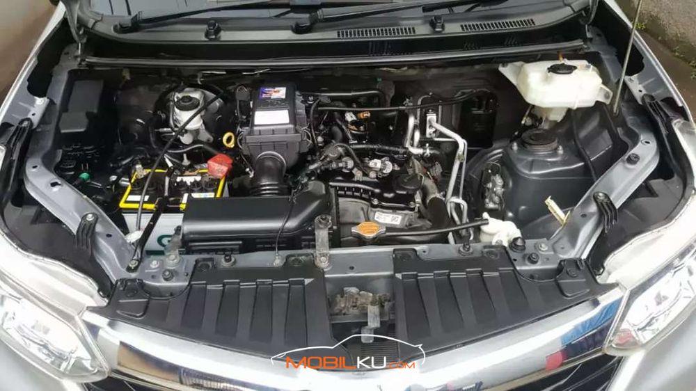 Mobil Daihatsu Xenia 2016