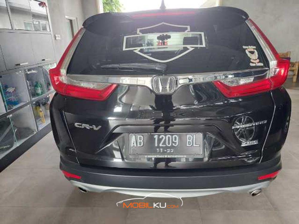 Mobil Honda CR-V 2017