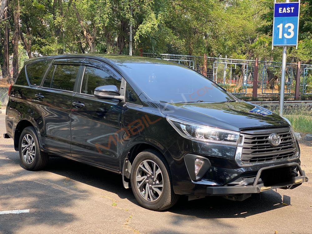 Mobil Toyota Kijang Innova 2021