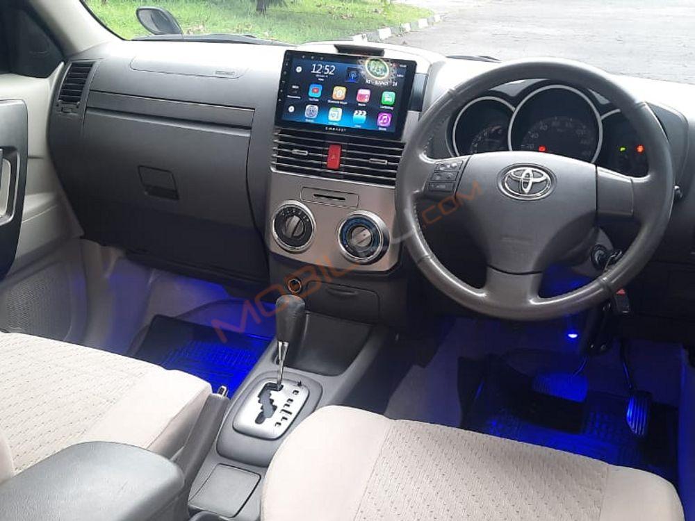 Mobil Toyota Rush 2011