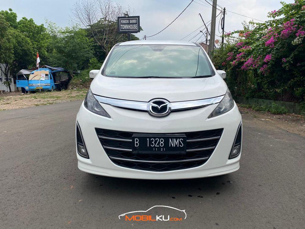 Mobil Mazda Biante 2013