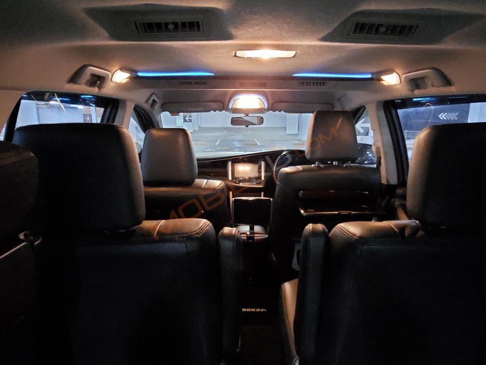 Mobil Toyota Kijang Innova 2018