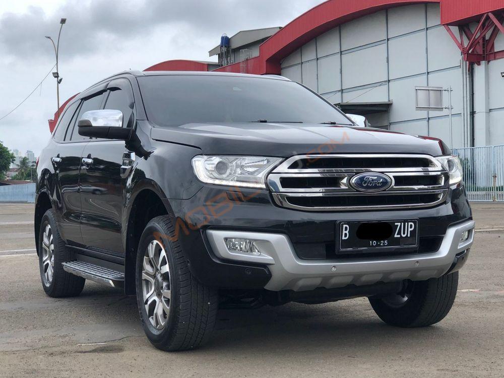 Mobil Ford Everest 2015