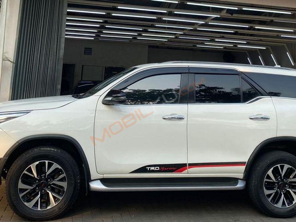 Mobil Toyota Fortuner 2018