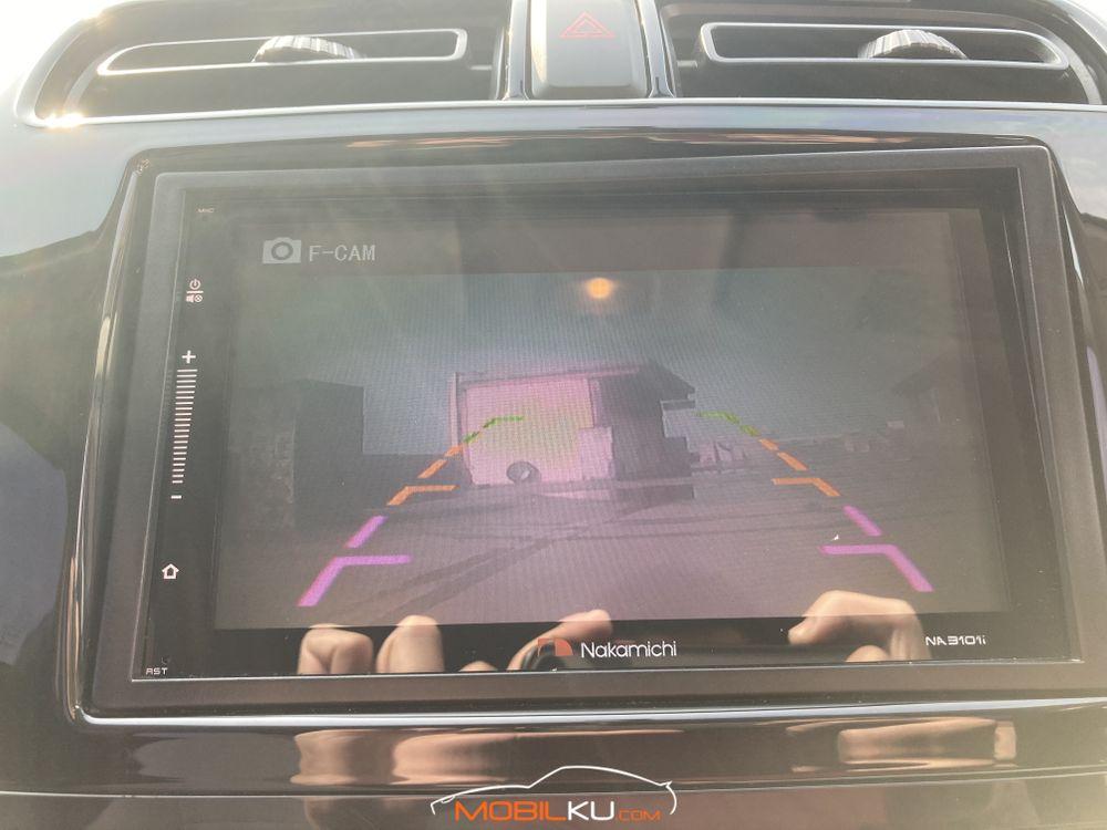 Mobil Mitsubishi Mirage 2013