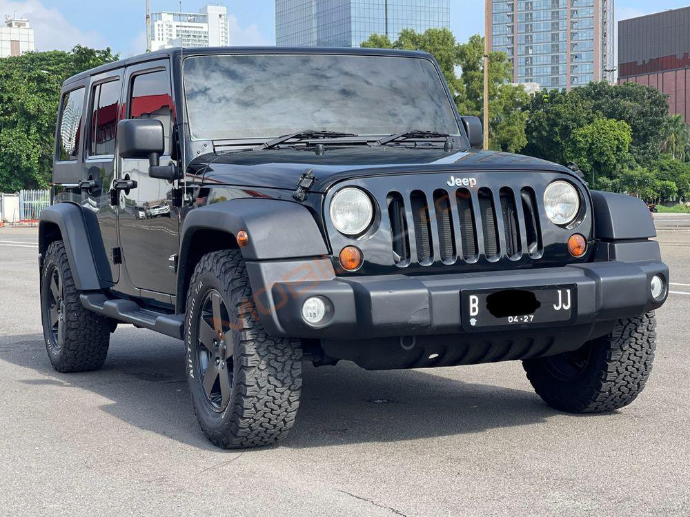 Mobil Jeep Wrangler 2011