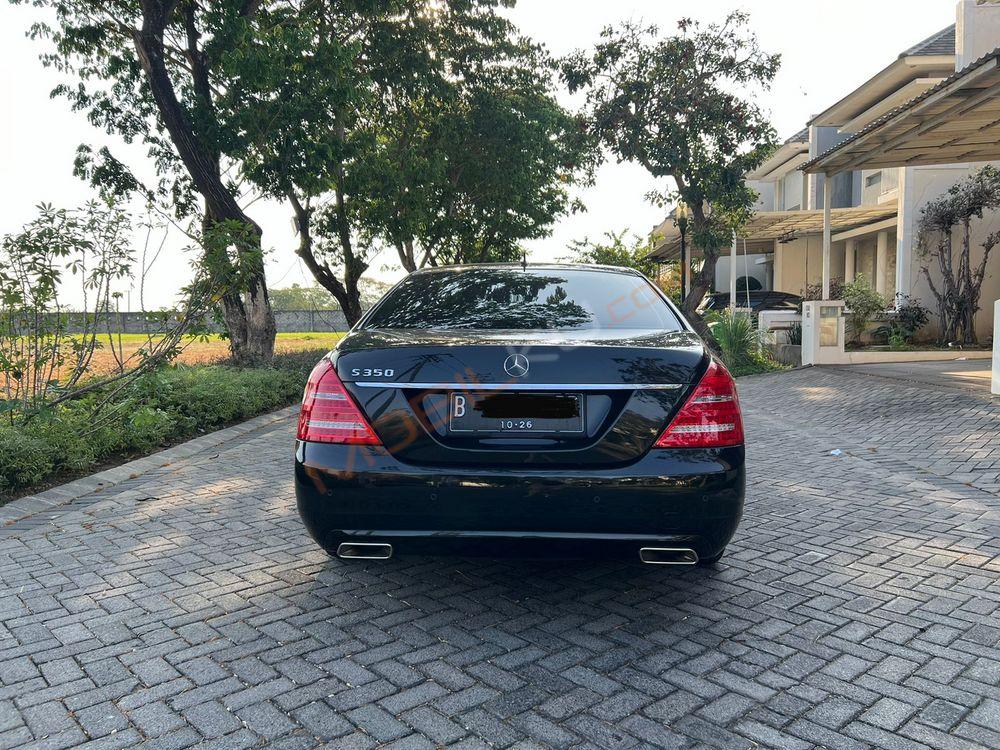 Mobil Mercedes-Benz S-Class 2011