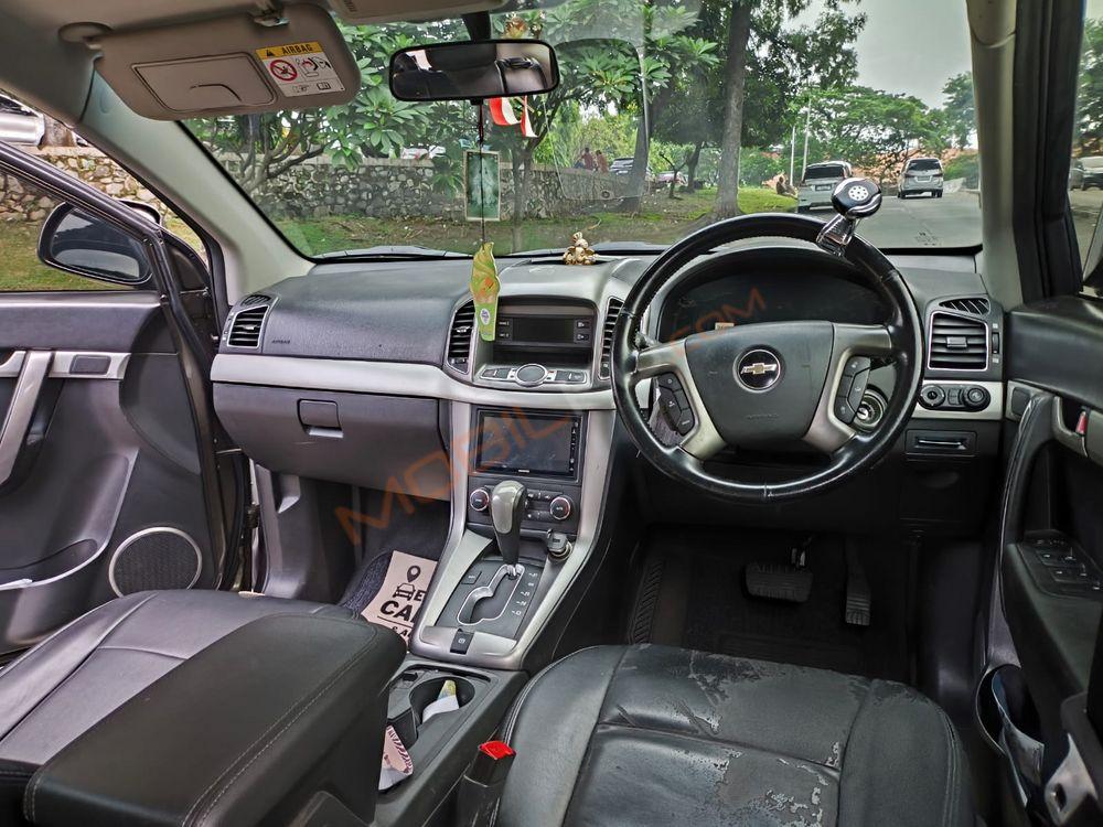 Mobil Chevrolet Captiva 2014