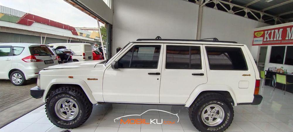 Mobil Jeep Cherokee 1994