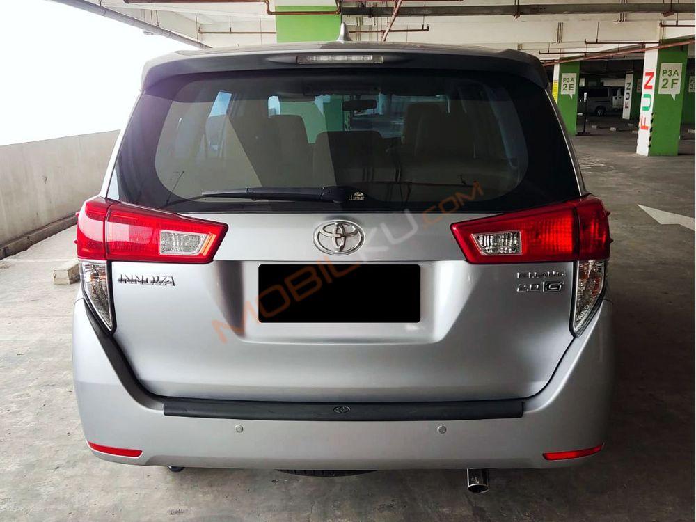 Mobil Toyota Kijang Innova 2019