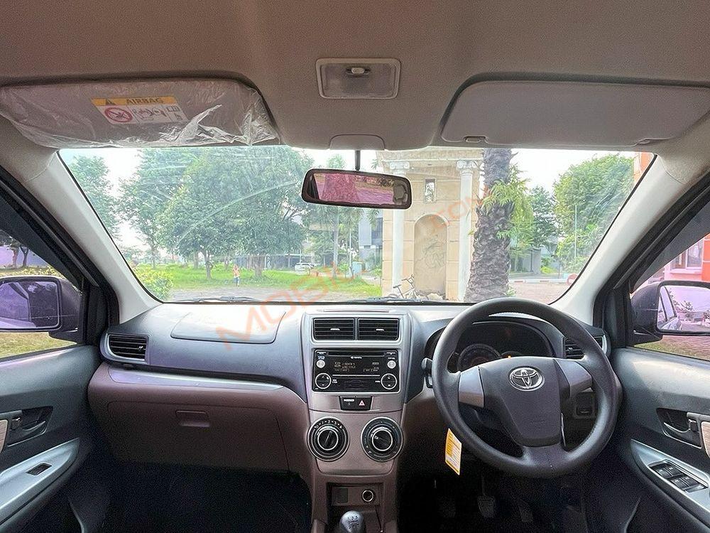 Mobil Toyota Avanza 2018