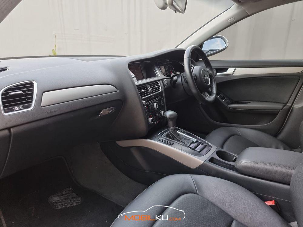 Mobil Audi A4 2013
