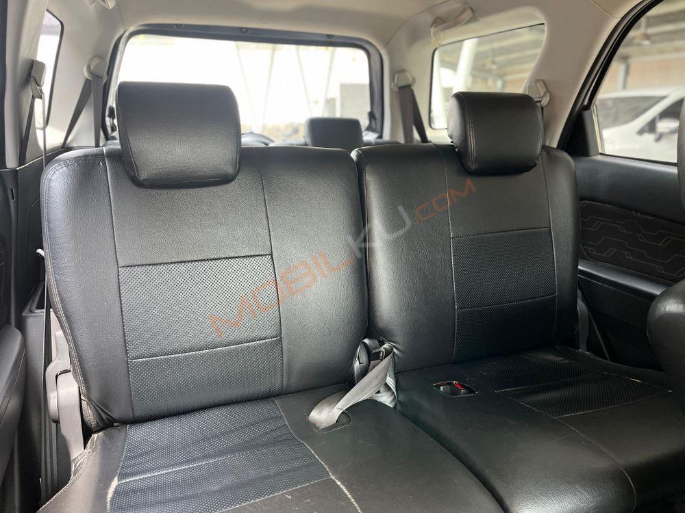 Mobil Toyota Rush 2016