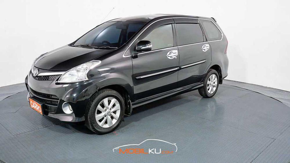 Mobil Toyota Avanza 2015