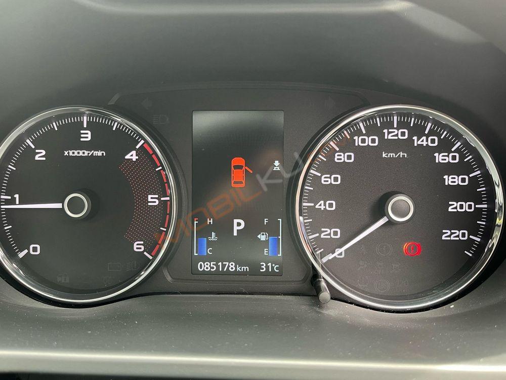 Mobil Mitsubishi Pajero Sport 2017