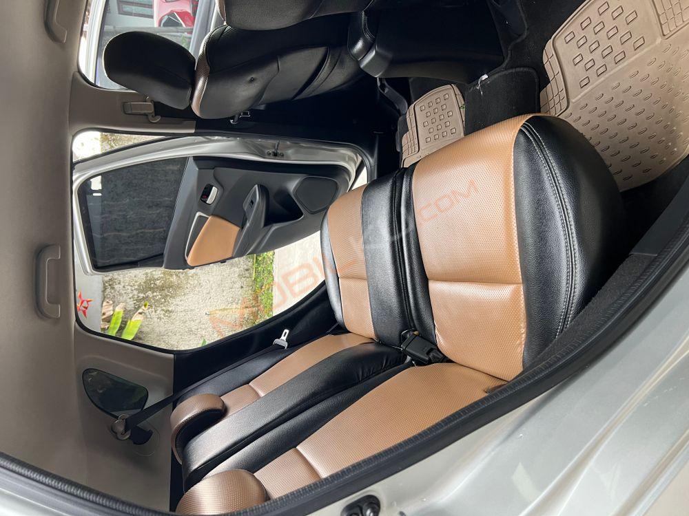 Mobil Honda Jazz 2015