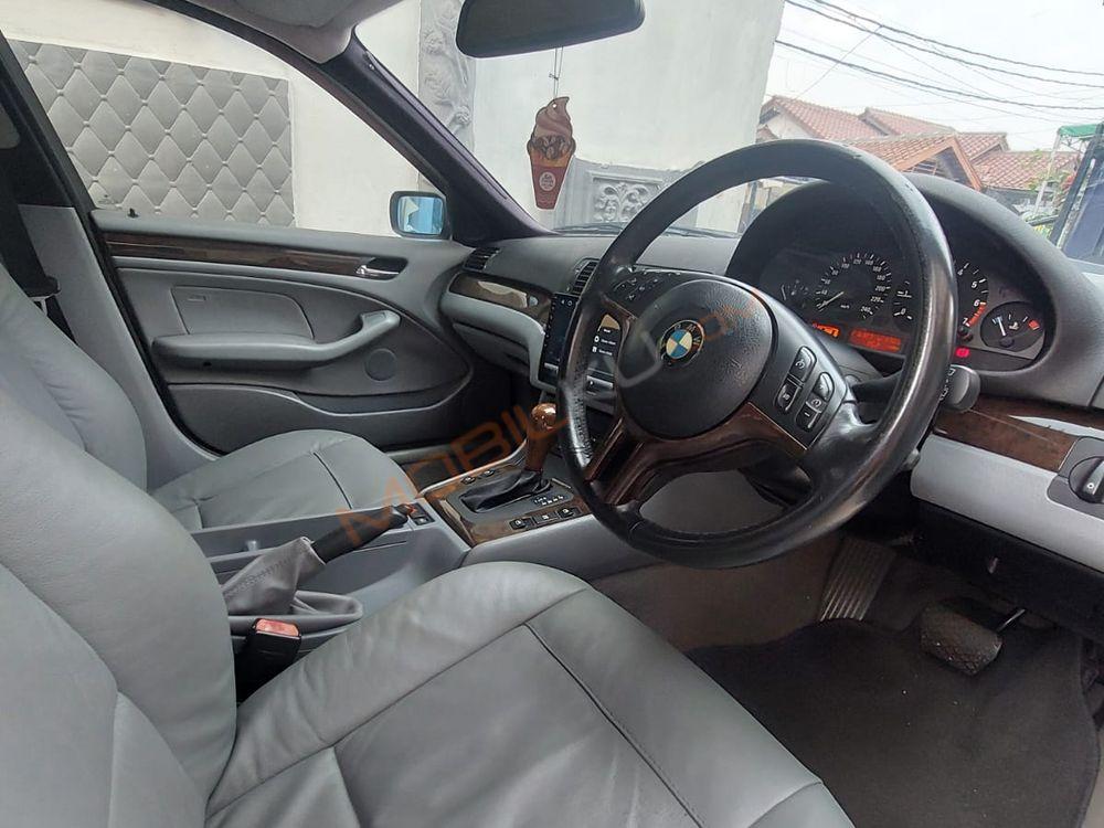 Mobil BMW 3 Series 2001