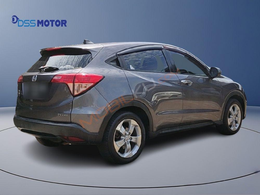 Mobil Honda HR-V 2015