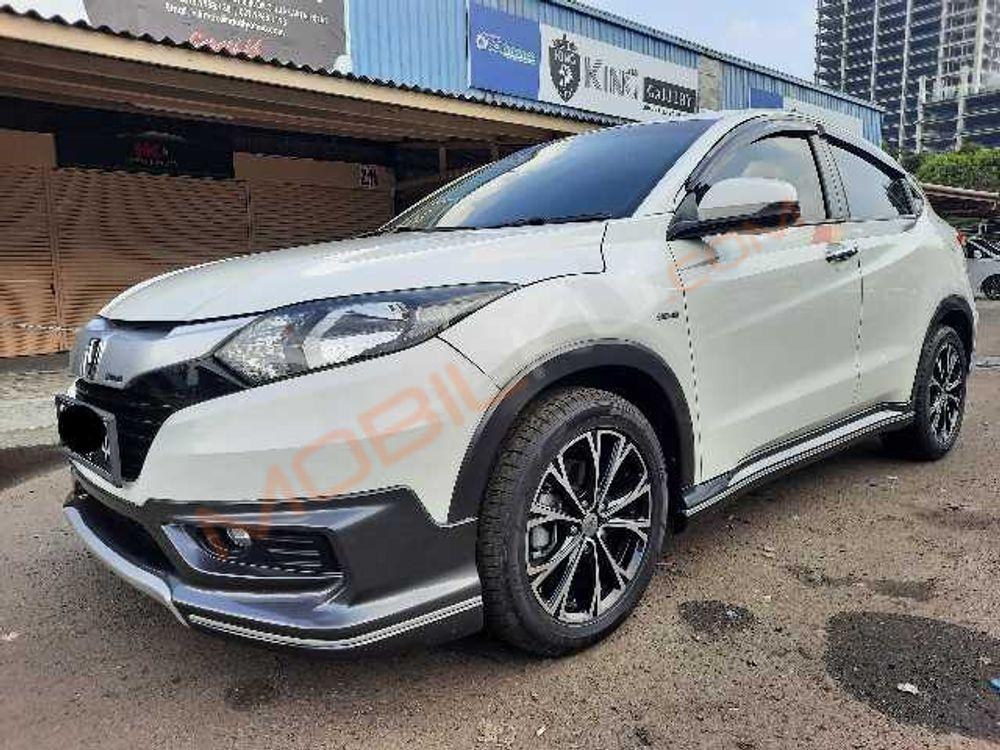 Mobil Honda HR-V 2016