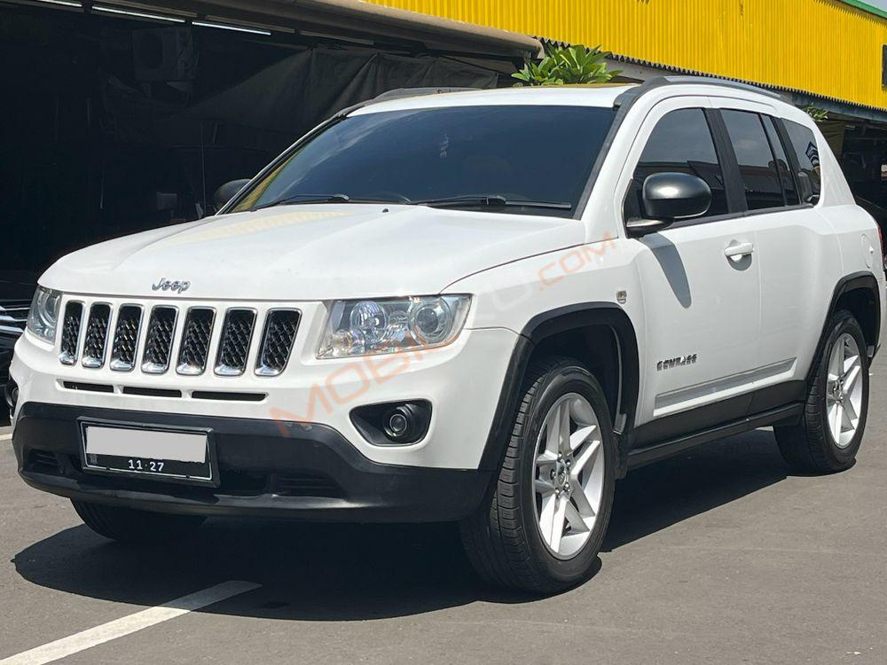 Mobil Jeep Compass 2013