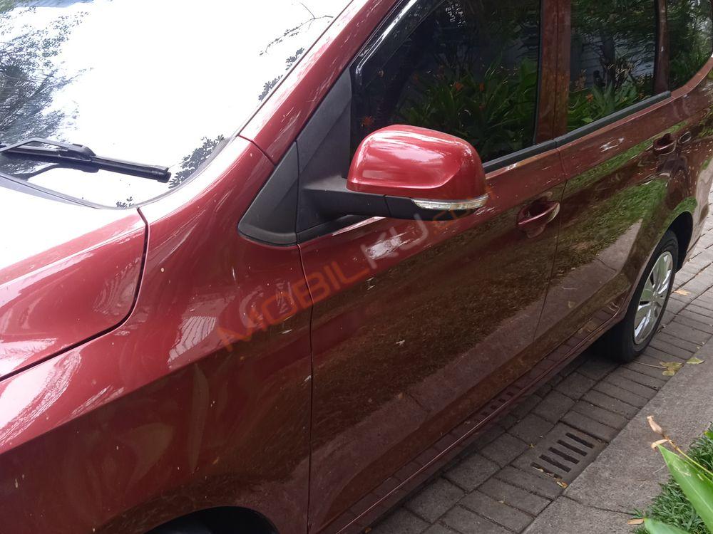 Mobil Wuling Confero 2020