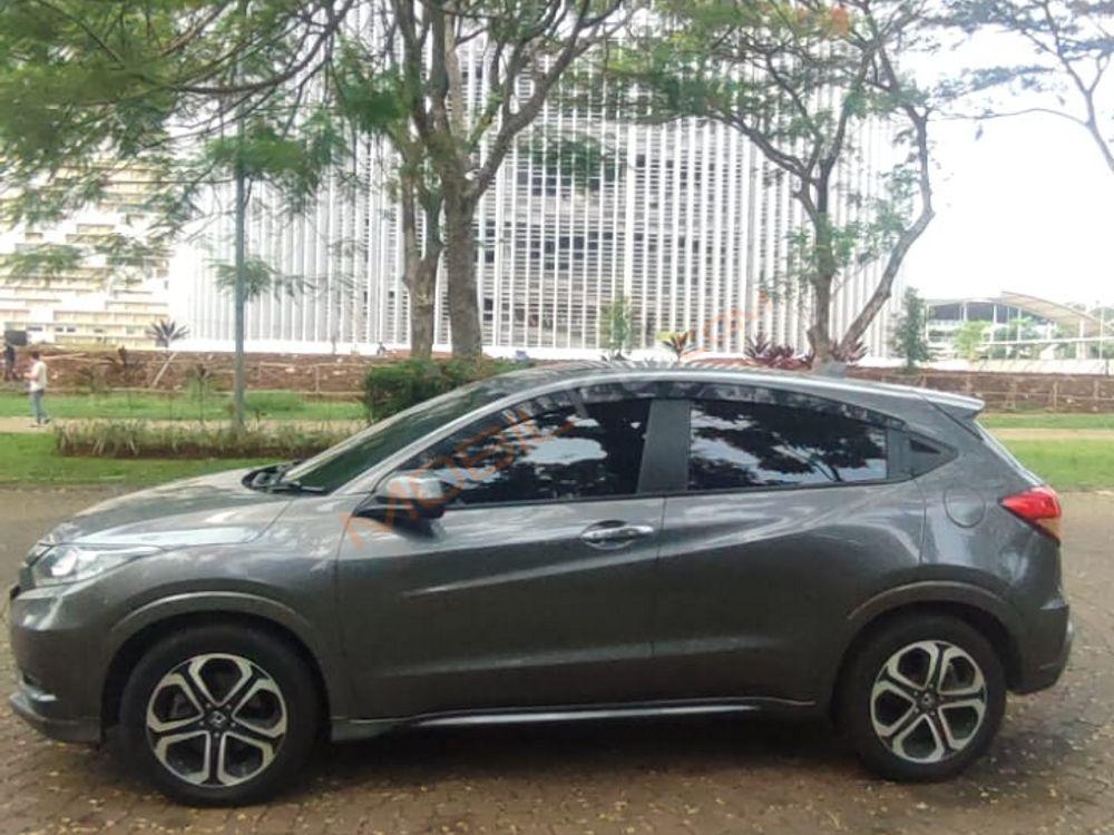 Mobil Honda HR-V 2016