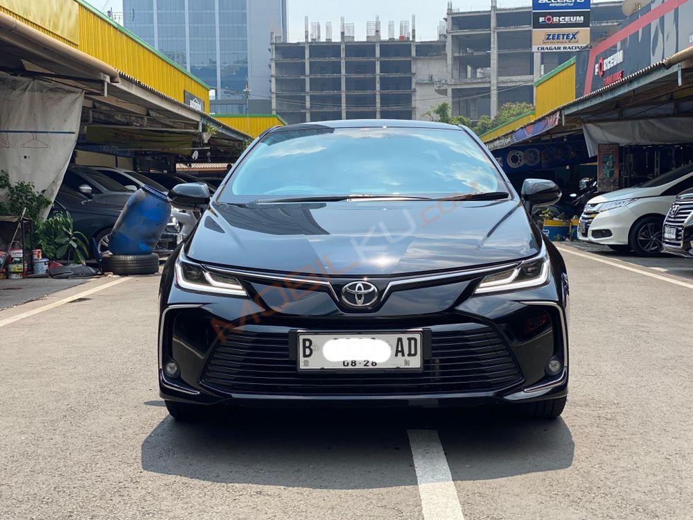 Mobil Toyota Corolla 2023